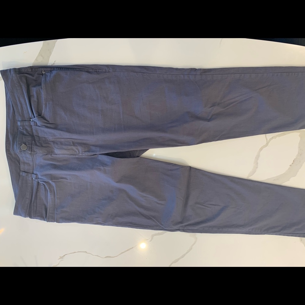Mens lululemon pants, size 34